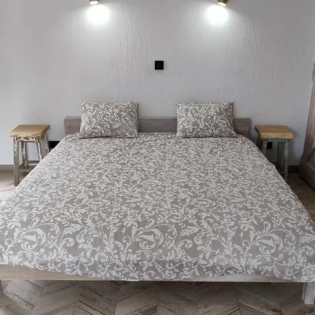 Alegria Rustica 2 Rustic Happiness Envendos