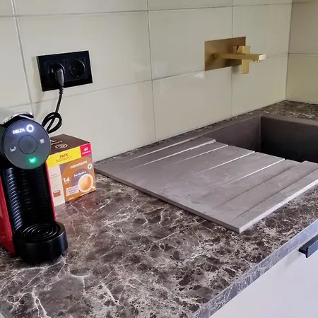 Alegria Rustica 2 Rustic Happiness Couette-café